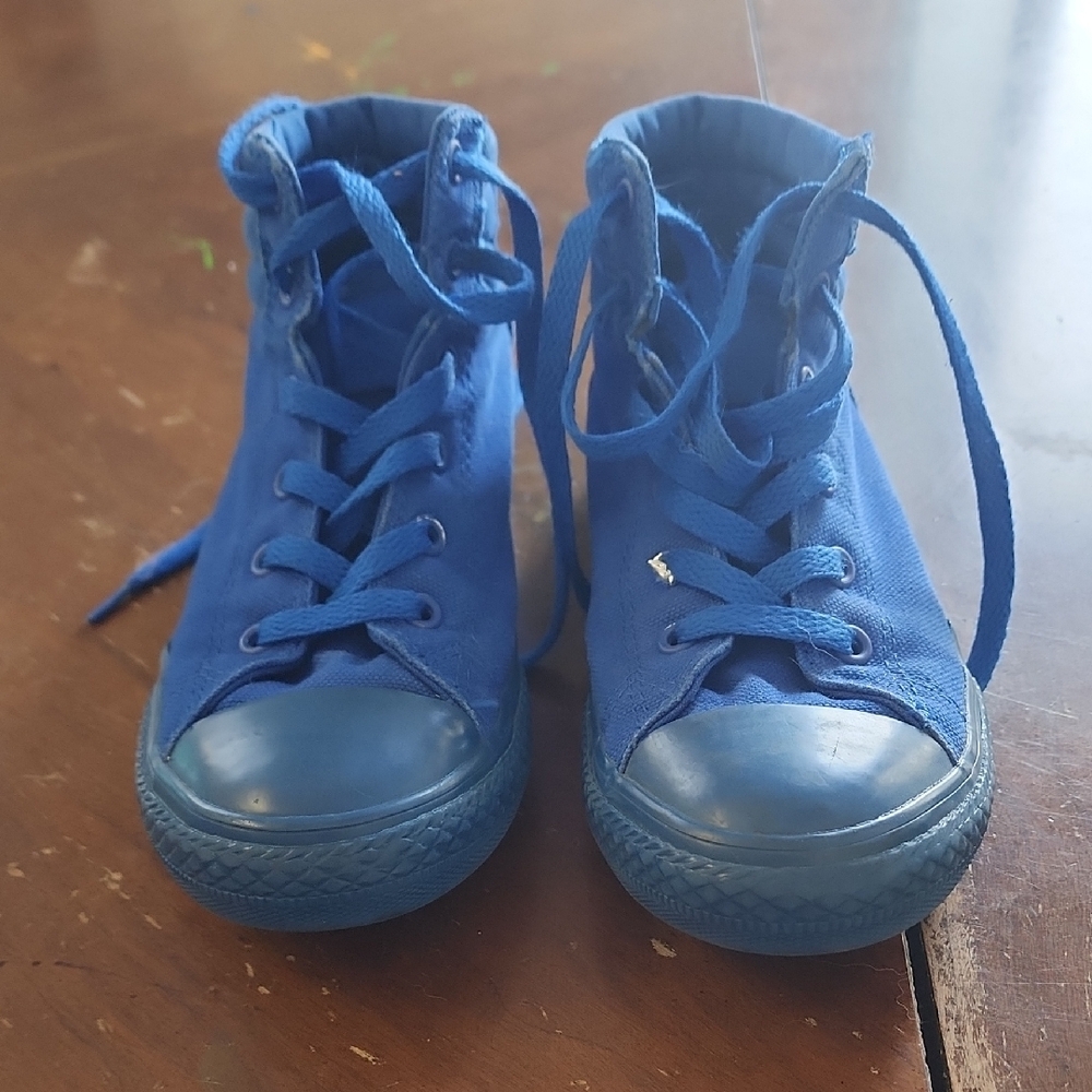 Kids Blue High-Top Sneakers